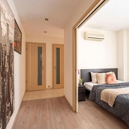 Exclusive Central Suite With Balcony By Prestige Homes 부다페스트 외부 사진