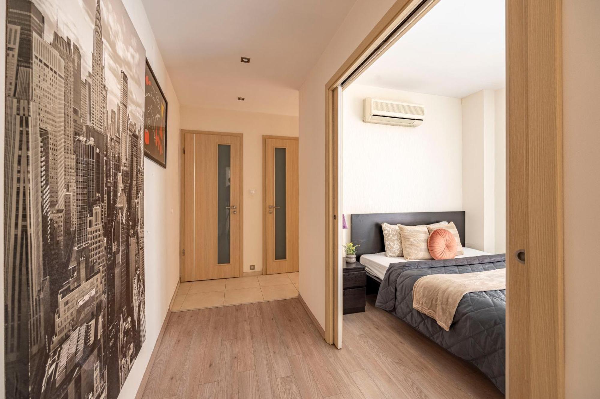 Exclusive Central Suite With Balcony By Prestige Homes 부다페스트 외부 사진