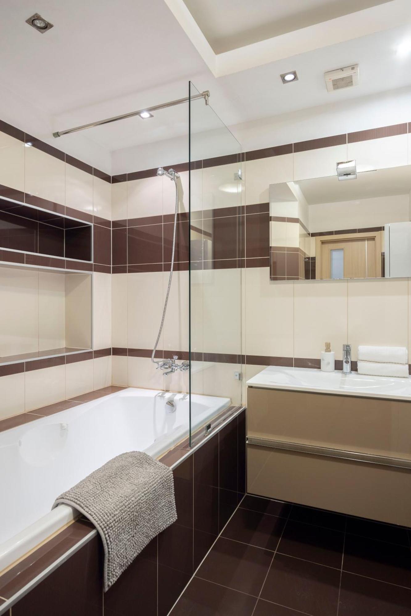 Exclusive Central Suite With Balcony By Prestige Homes 부다페스트 외부 사진