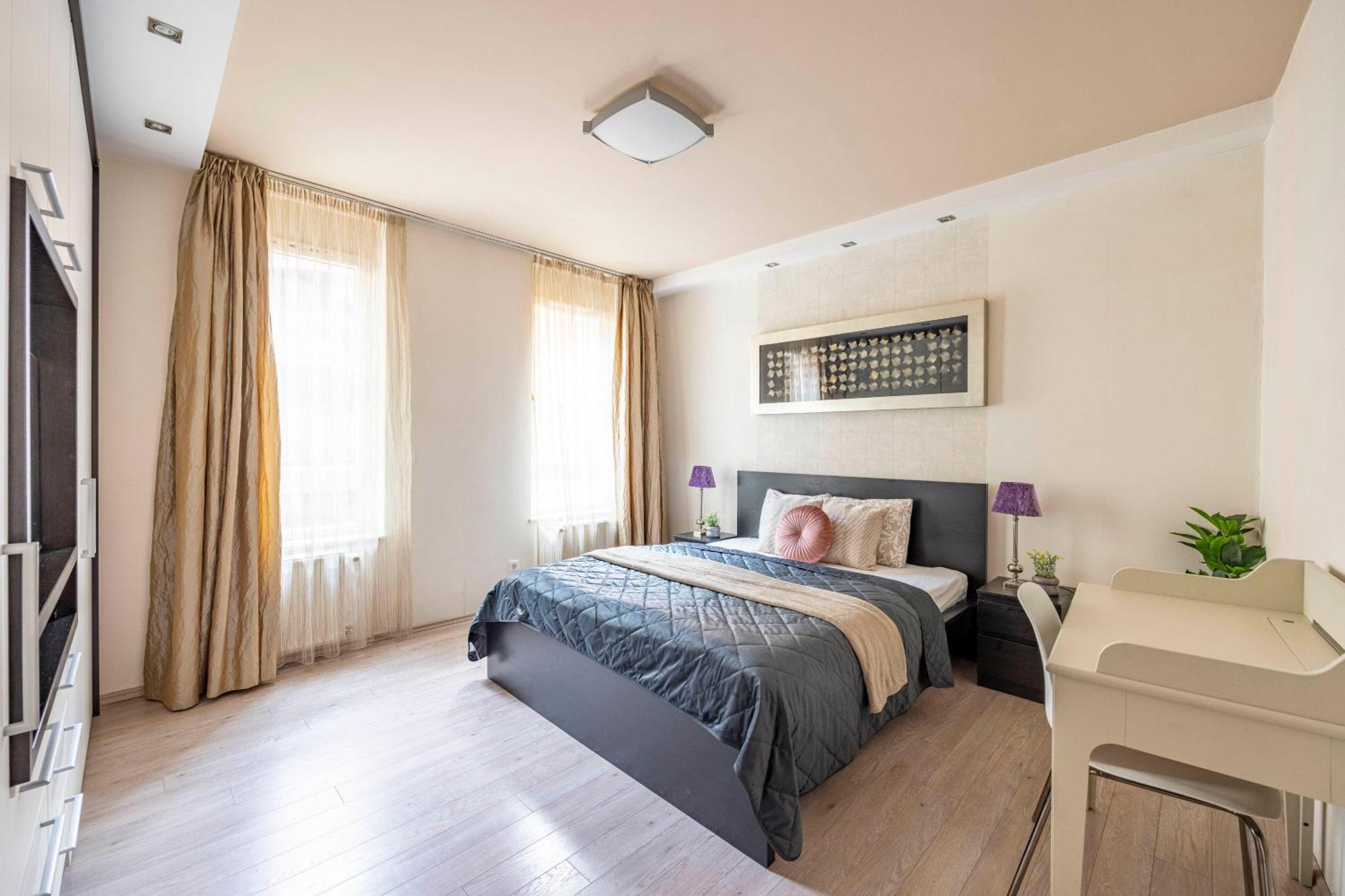 Exclusive Central Suite With Balcony By Prestige Homes 부다페스트 외부 사진